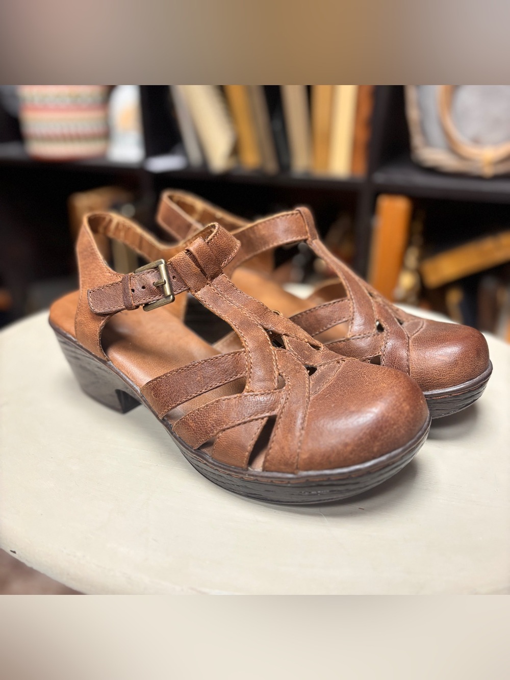 BOC B.O.C. Born Concept Closed Toe Sandals Brown Leather Mary Jane Z08416 Size 9
